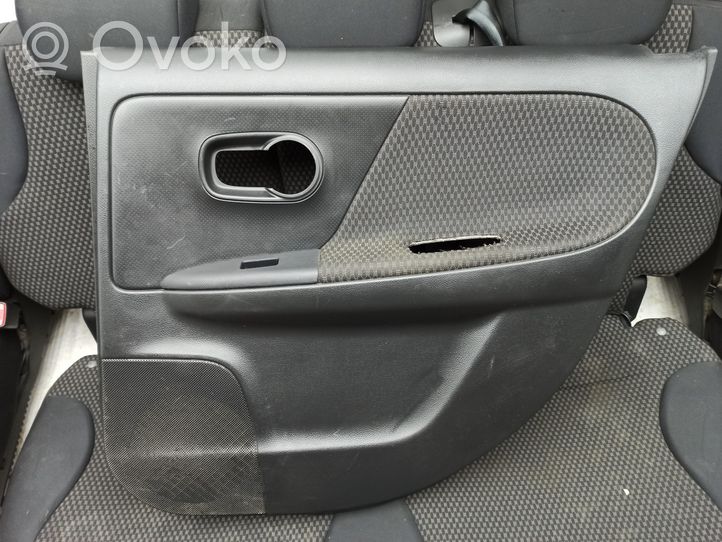 Nissan Note (E11) Set interni E11