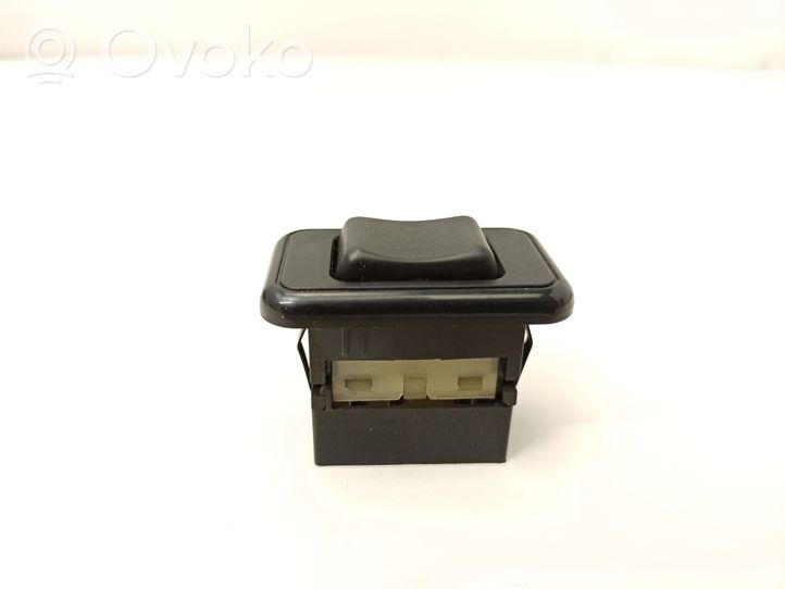 Volvo 760 Electric window control switch 1362551