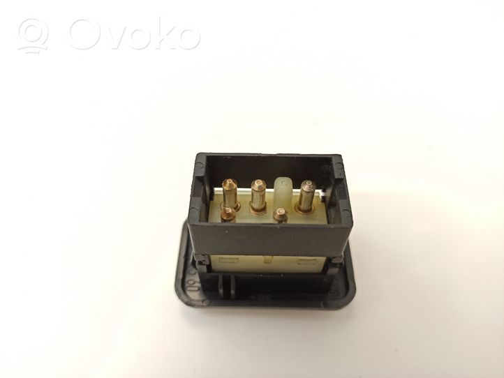 Volvo 760 Electric window control switch 1362551