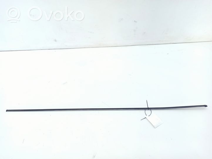 Volvo 240 Moulure, baguette/bande protectrice d'aile 