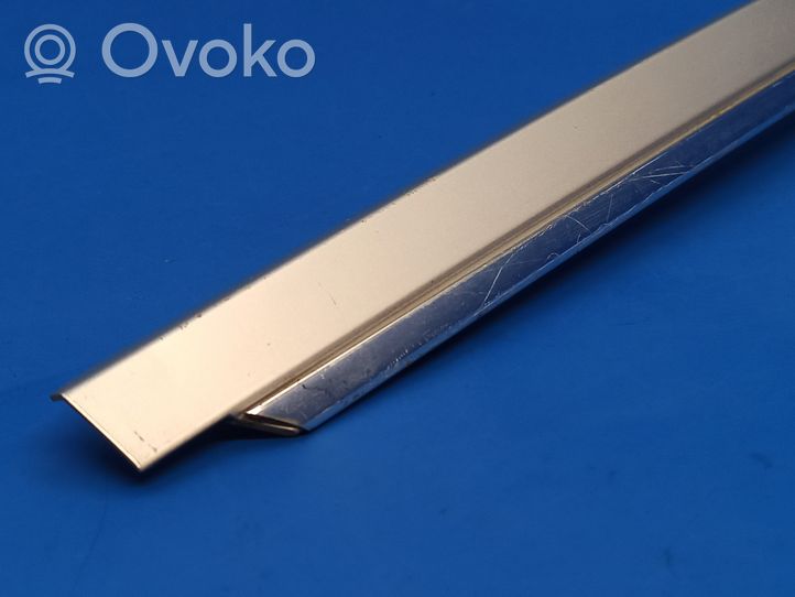 Volvo 760 Rivestimento vetro lato posteriore 