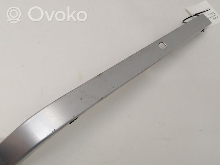 Volvo 760 Rivestimento sotto il faro/fanale 1358551