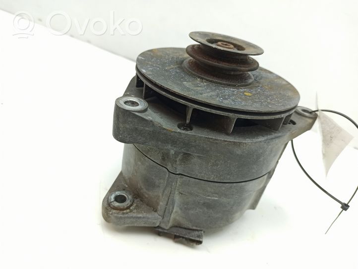 Volvo 760 Generatore/alternatore 0120468015