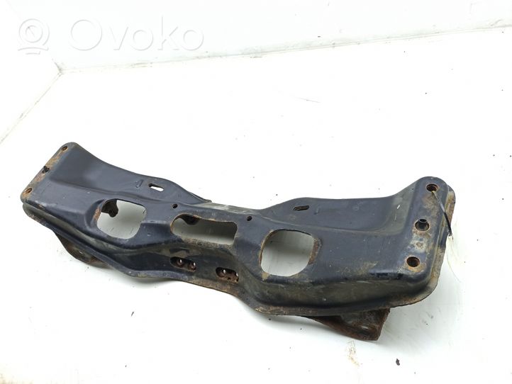 Subaru Legacy Sottotelaio anteriore 