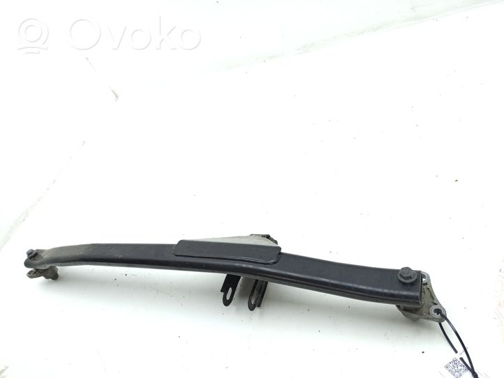 Volvo S60 Kita variklio skyriaus detalė 01019M