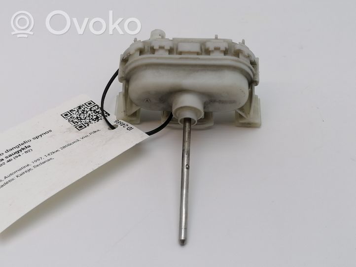 Audi A8 S8 D2 4D Motorino del tappo del serbatoio del carburante 4D0862153