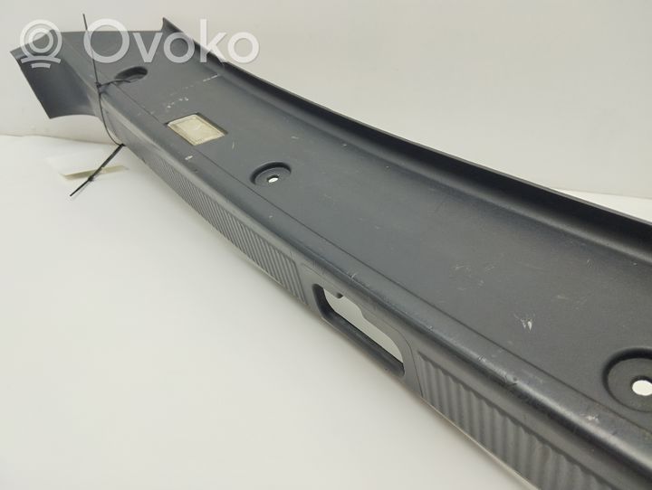 Audi A8 S8 D2 4D Rivestimento di protezione sottoporta del bagagliaio/baule 4D0863485