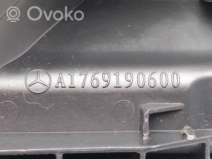 Mercedes-Benz CLA C117 X117 W117 Etumatkustajan istuimen kiskon lista A1769190600