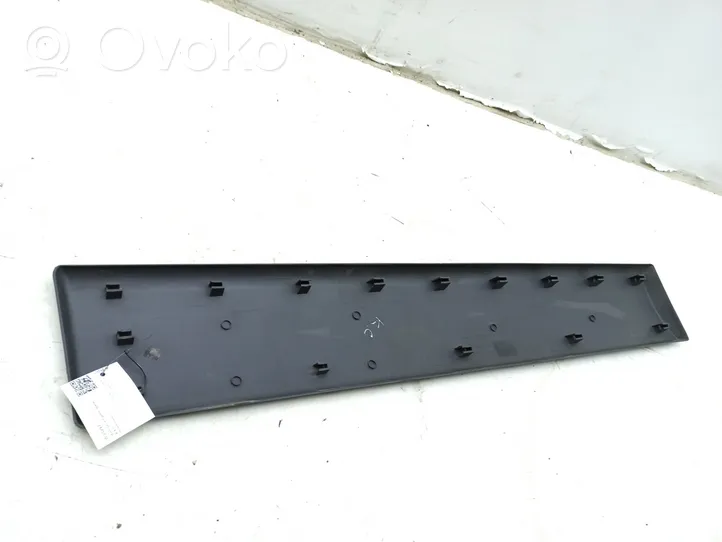 Nissan Primastar Rivestimento modanatura parafango posteriore 8200036093