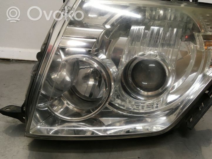 Mitsubishi Pajero Lampa przednia 100-87872