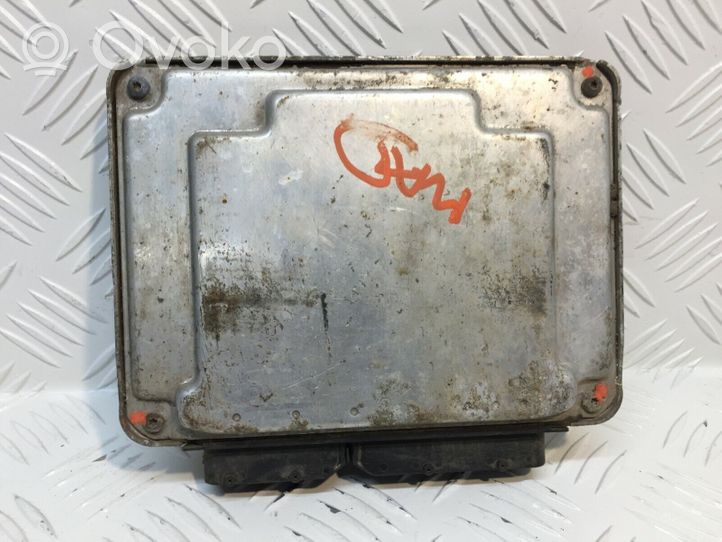 Volkswagen II LT Komputer / Sterownik ECU silnika 074906018H