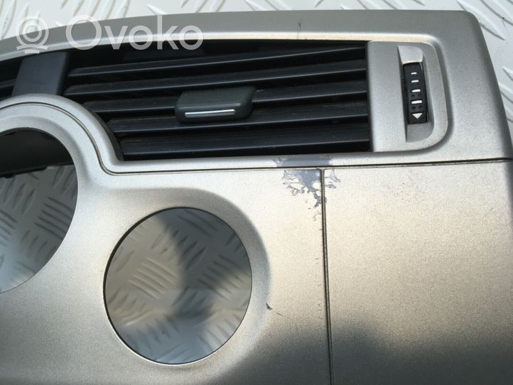 Renault Scenic II -  Grand scenic II Rejilla de ventilación central del panel 8200140713