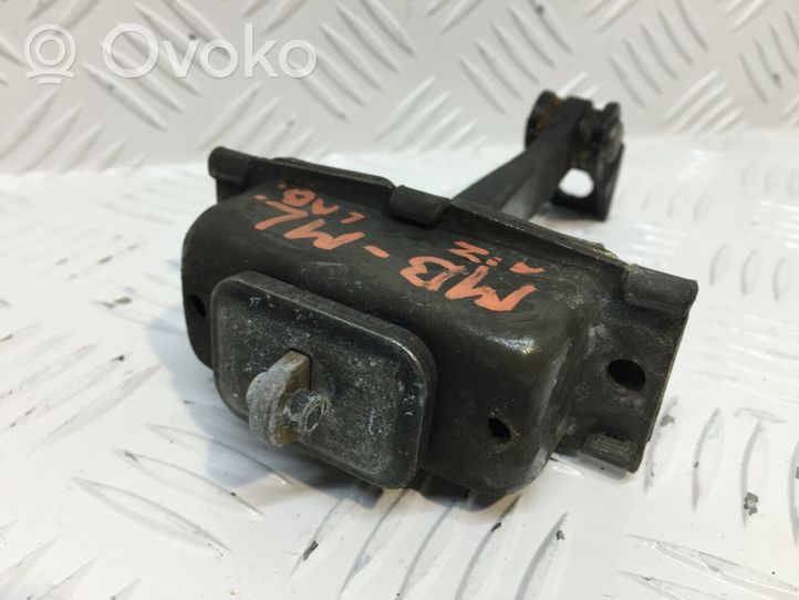 Mercedes-Benz ML W163 Tope freno de puerta trasera A1637300116