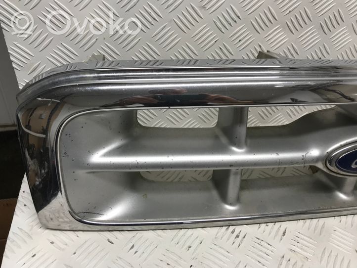 Ford Ranger Grille calandre supérieure de pare-chocs avant UH7750710