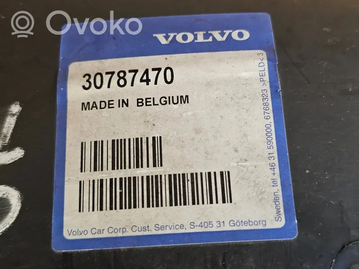Volvo C70 Nadkole przednie 30787470