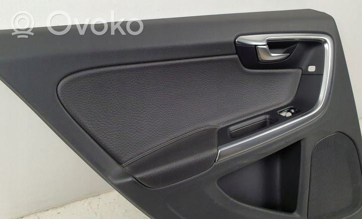 Volvo V60 Apmušimas galinių durų (obšifke) 