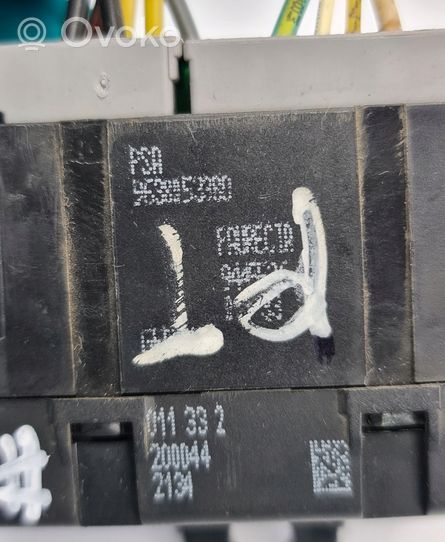 Citroen C6 Sėdynių šildymo rėlė 9638053380