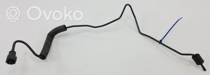 Volvo XC70 Leitung / Schlauch Kraftstoff 