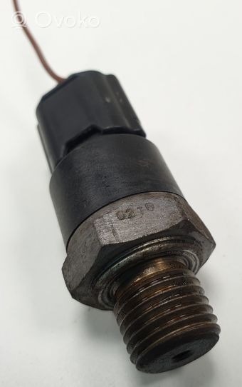 Dacia Sandero Oil pressure sensor 