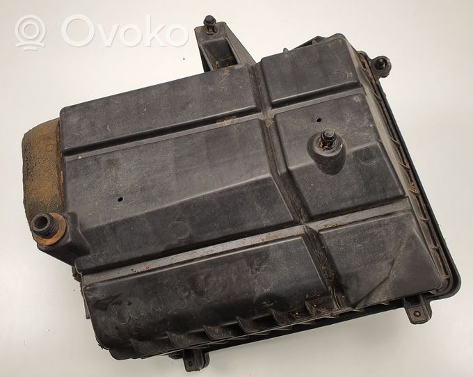 Chevrolet Tahoe Air filter box 25322546