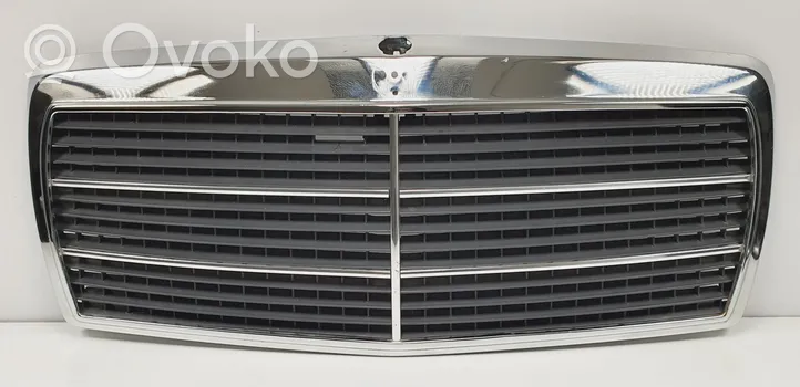 Mercedes-Benz 190 W201 Front grill 