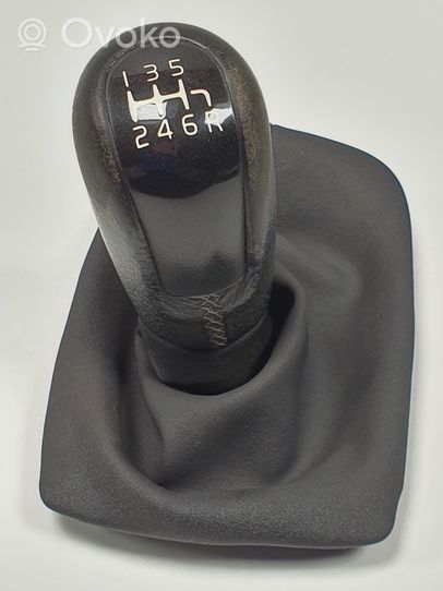 Volvo C70 Gear lever shifter trim leather/knob 