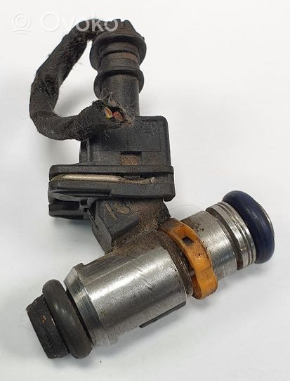 Fiat 500 Fuel injector IWP160