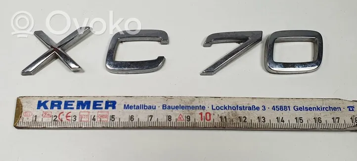 Volvo XC70 Manufacturers badge/model letters 