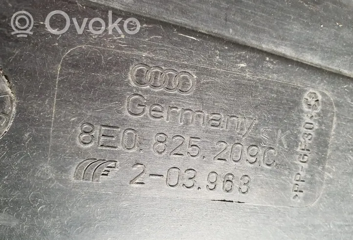 Audi A4 S4 B6 8E 8H Kita kėbulo dalis 8E0825209C