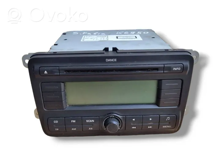 Skoda Fabia Mk2 (5J) Radio/CD/DVD/GPS-pääyksikkö 