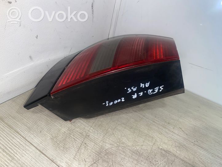 Audi A4 S4 B6 8E 8H Galinis žibintas kėbule 8009450958