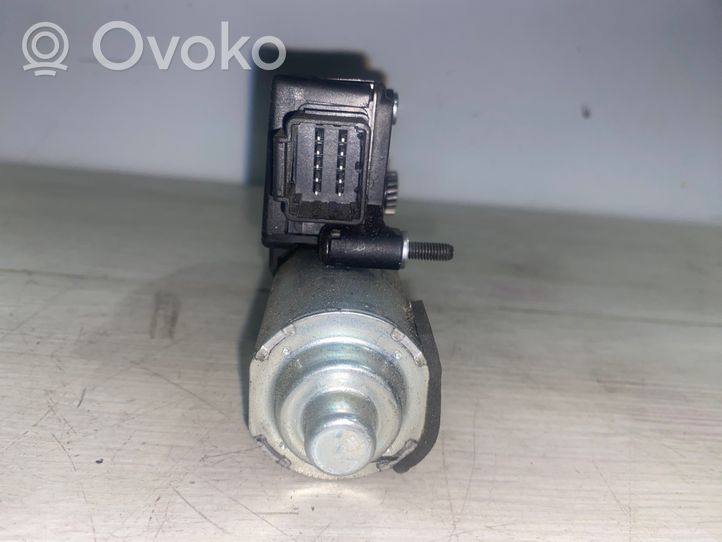 Citroen C6 Motore/attuatore 1701848