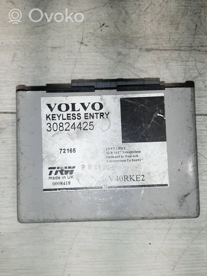 Volvo S40, V40 Oven keskuslukituksen ohjausyksikön moduuli 30824425