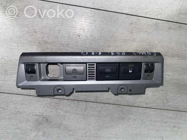 Ford Focus Seat heating switch 8V4T19K314AB