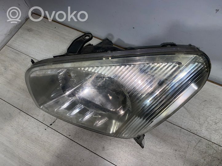 Ford Focus C-MAX Phare frontale 00998934