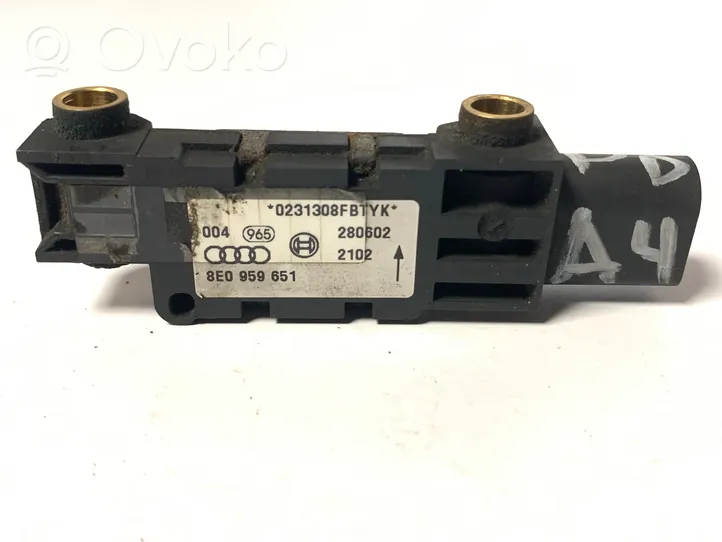 Audi A4 S4 B6 8E 8H Czujnik uderzenia Airbag 8E0959651