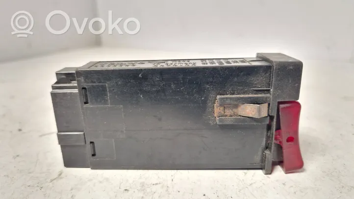 Volvo 850 Interrupteur feux de détresse 6806356