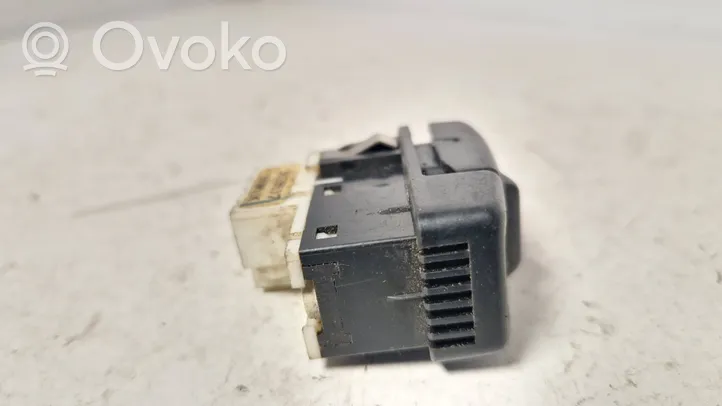 Volvo 850 Interruptor de circulación del aire 9128537