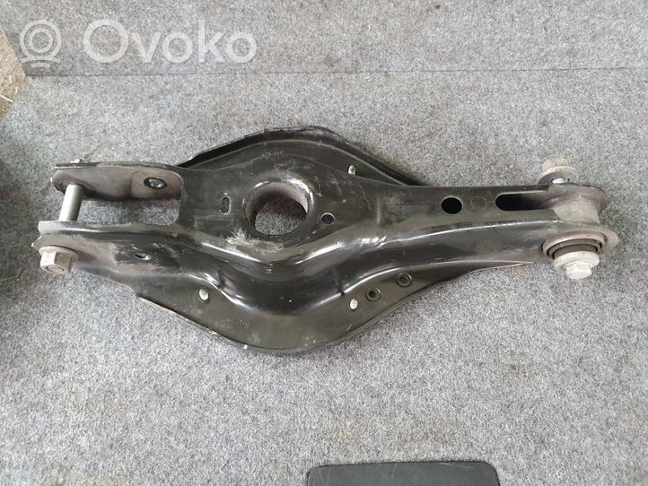 BMW 3 G20 G21 Triangle bras de suspension supérieur arrière 6886448