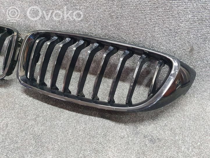 BMW 4 F32 F33 Maskownica / Grill / Atrapa górna chłodnicy 7294814