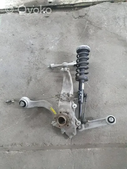 BMW 5 G30 G31 Fuso a snodo con mozzo ruota anteriore 6861177