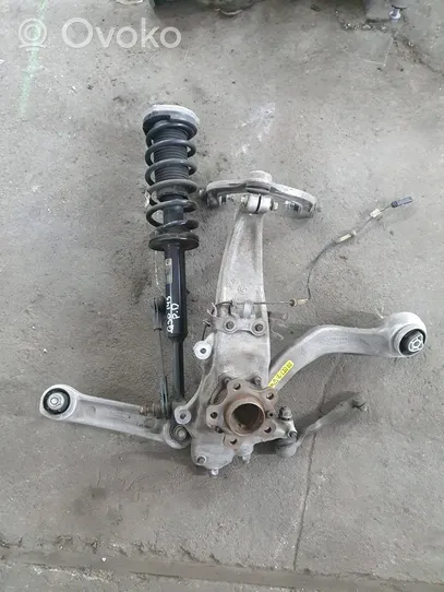 BMW 5 G30 G31 Fuso a snodo con mozzo ruota anteriore 6861178