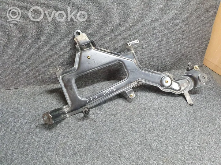 BMW 3 F30 F35 F31 Cita veida apakšas detaļa 8630168