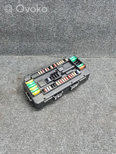 BMW 3 F30 F35 F31 Fuse box set 9389068