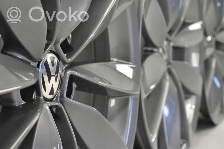 Volkswagen Scirocco Felgi aluminiowe R19 