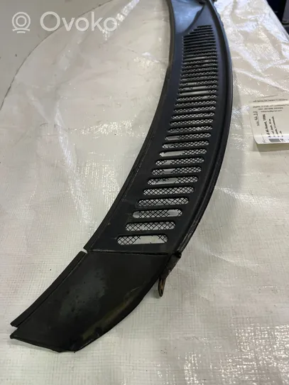 Audi A6 S6 C4 4A Windshield trim 4A1805099