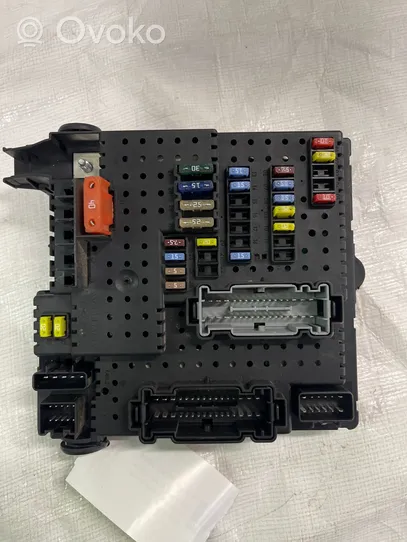 Volvo XC90 Fuse module 30728512