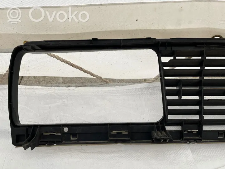 Volkswagen Jetta II Front grill 165853653