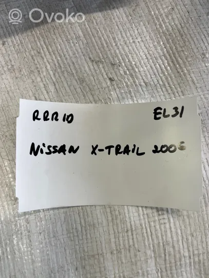 Nissan X-Trail T30 Grille calandre supérieure de pare-chocs avant 62310