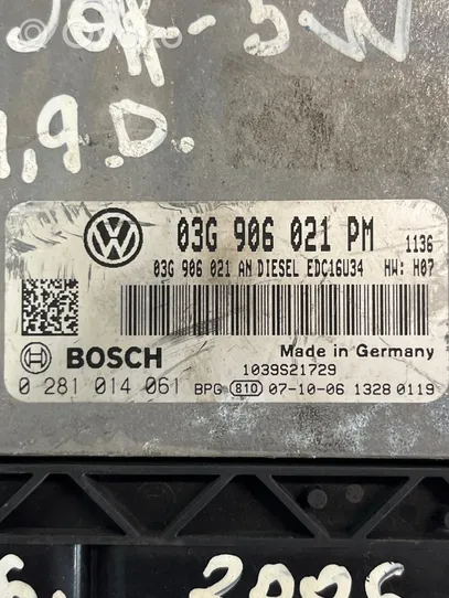 Volkswagen Golf V Calculateur moteur ECU 03G906021AN